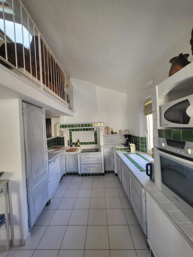 Appartement Au Coeur De La Sorgue LʼIsle-sur-la-Sorgue Zewnętrze zdjęcie